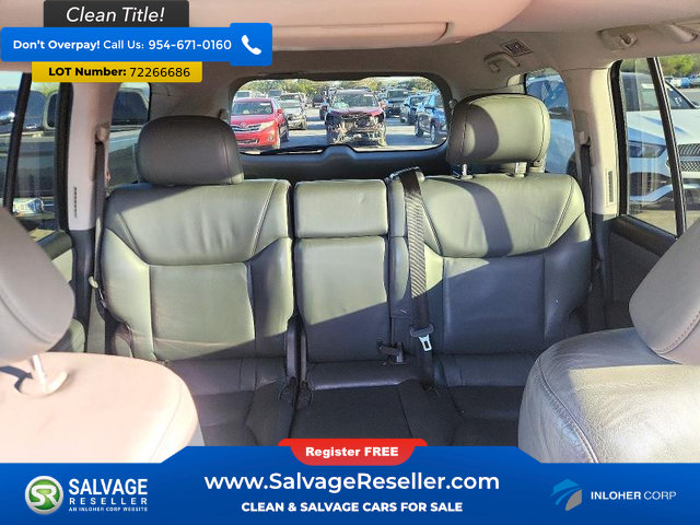 Used 2010 Lexus LX 570 4WD w/ Luxury Pkg image 13