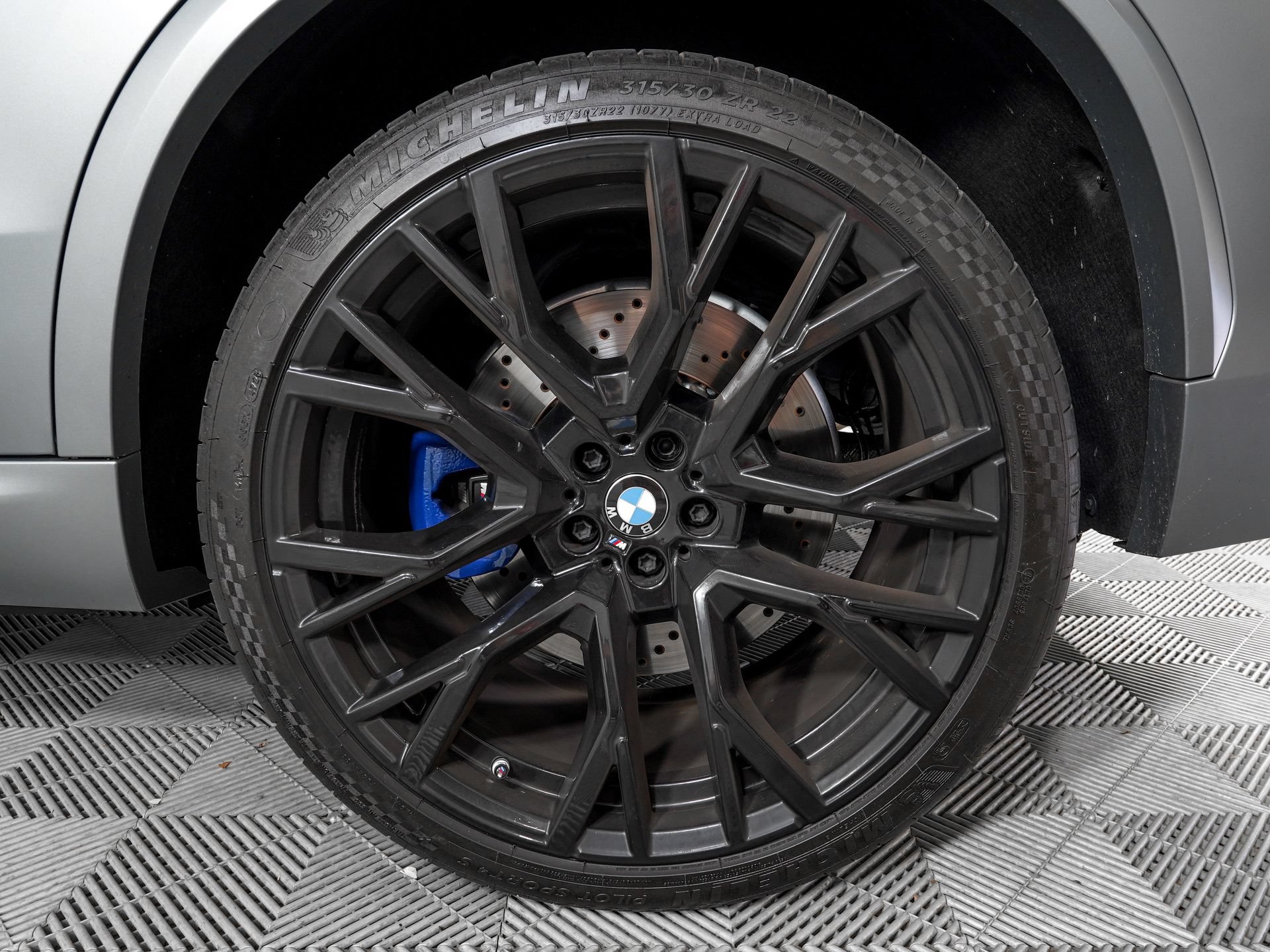 Used 2025 BMW X5 M Competition w/ Executive Package AWD/4WD image 32
