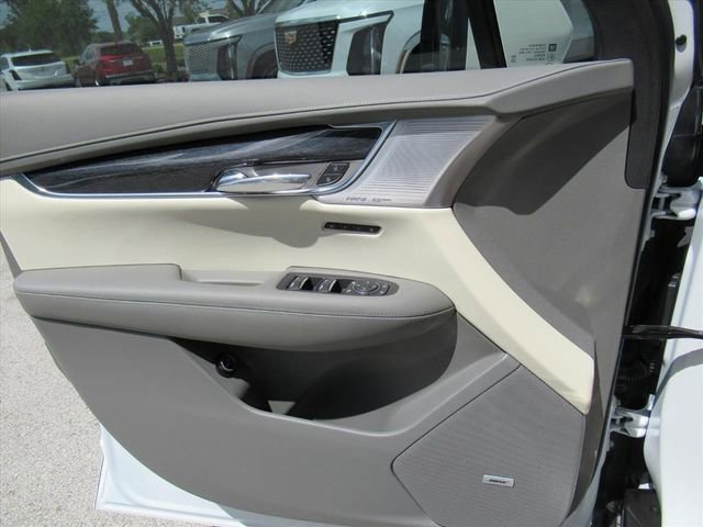 Certified 2023 Cadillac XT6 Premium Luxury image 23