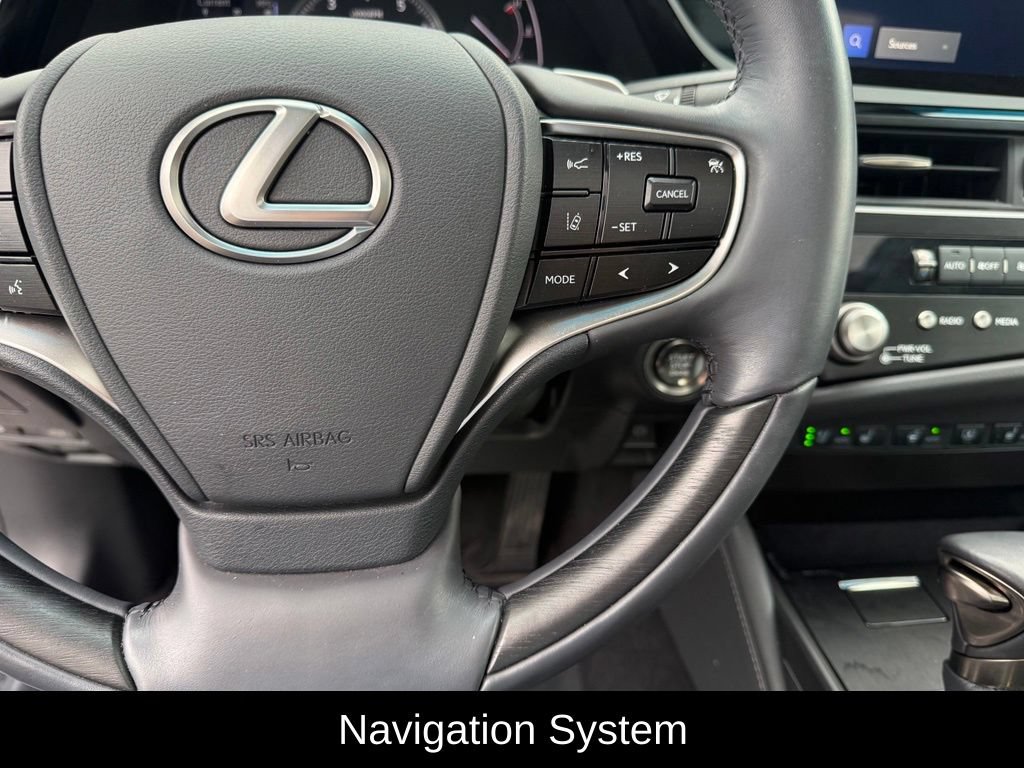 Used 2024 Lexus ES 350 Ultra Luxury w/ Accessory Package (Z2) FWD image 11