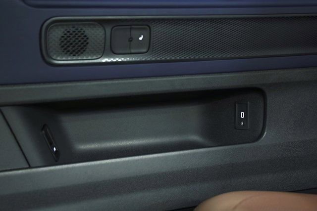 New 2025 Volkswagen ID. Buzz Pro S image 31