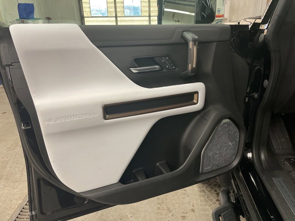 New 2025 GMC Hummer EV 3X w/ Extreme Off-Road Package image 17