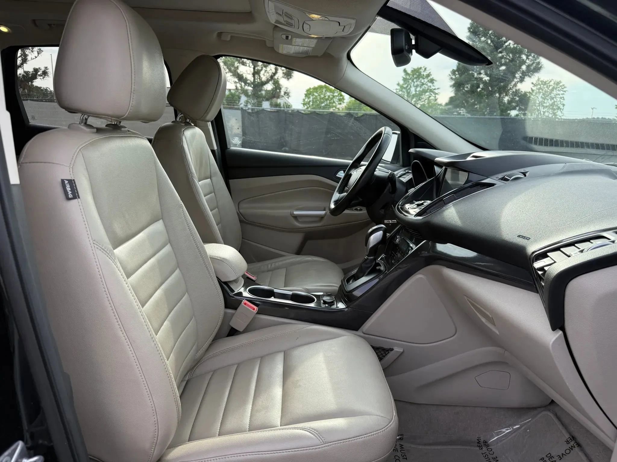 Used 2016 Ford Escape Titanium AWD/4WD image 18