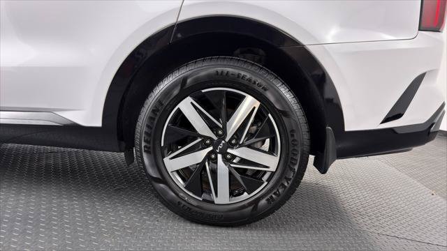 Used 2022 Kia Sorento S FWD image 38