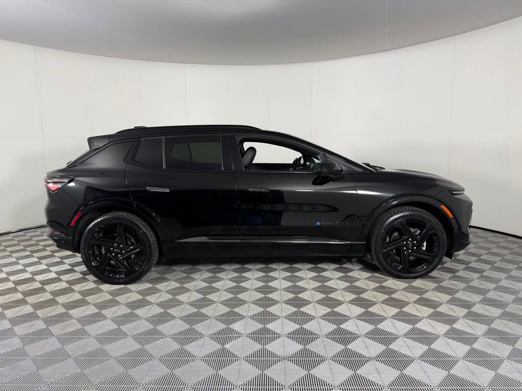 Used 2024 Chevrolet Equinox EV RS image 7