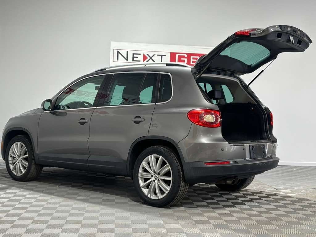 Used 2011 Volkswagen Tiguan S image 16