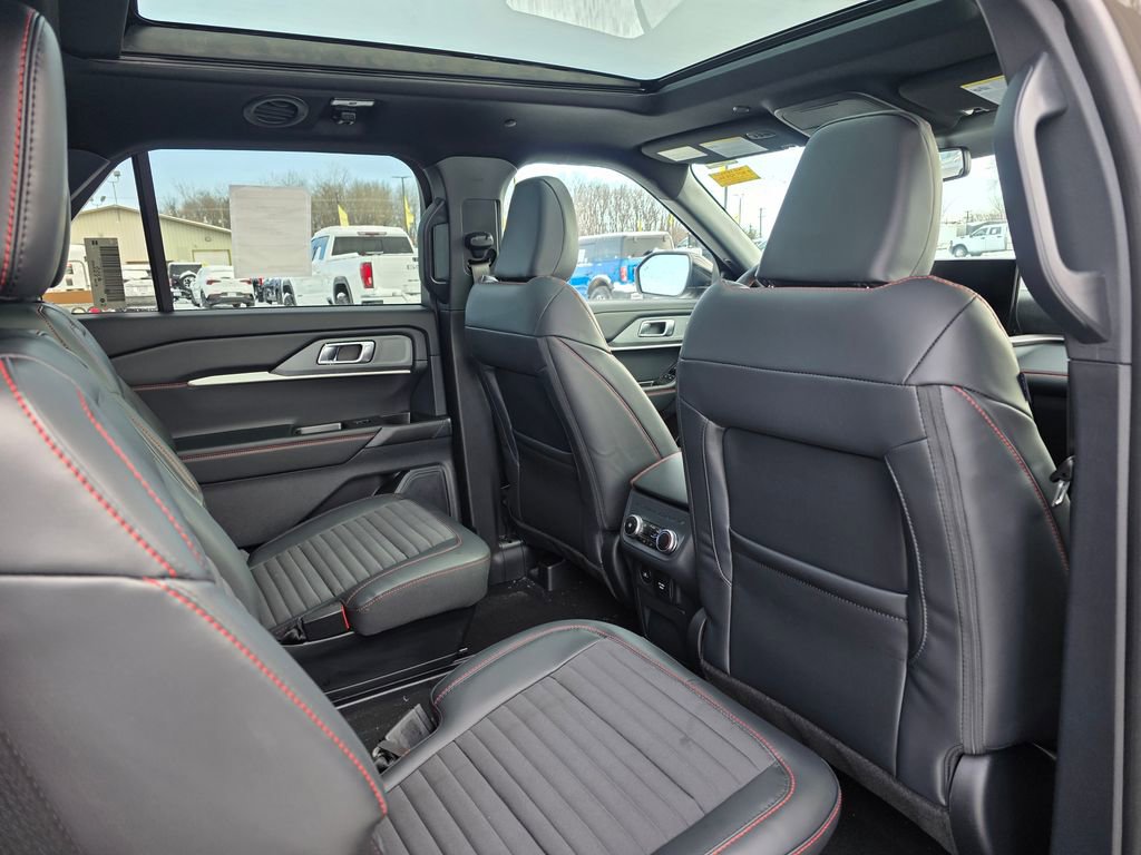 New 2026 Ford Explorer ST-Line w/ ST-Line Street Pack AWD/4WD image 30