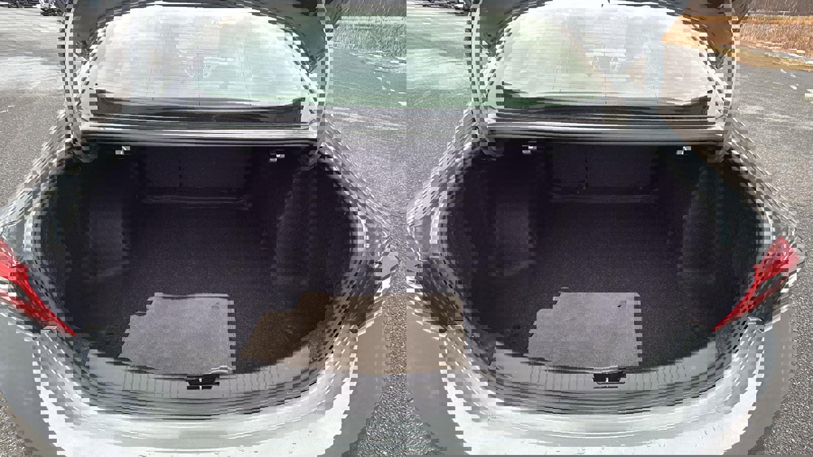 Used 2024 Chevrolet Malibu LT image 20