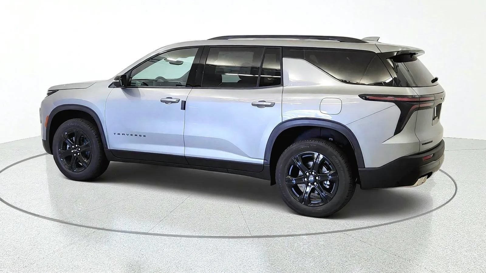 New 2027 Chevrolet Traverse LT w/ Midnight/Sport Edition FWD image 6