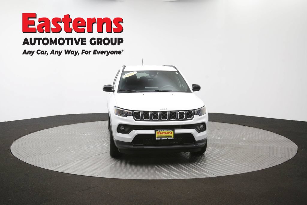 Used 2024 Jeep Compass Latitude AWD/4WD image 50