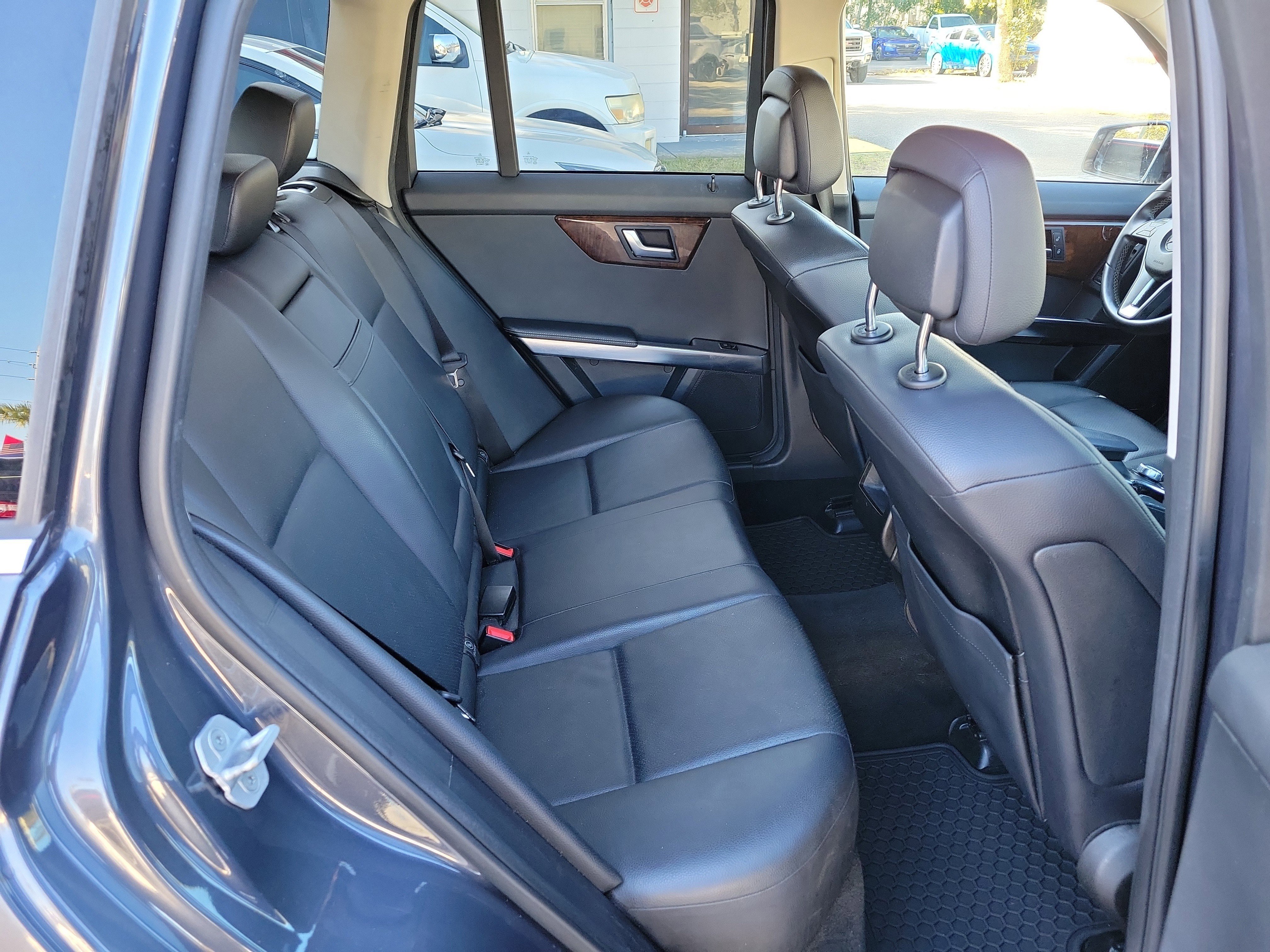 Used 2013 Mercedes-Benz GLK 350 4MATIC image 12