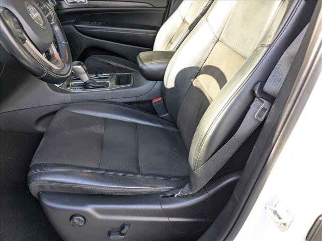 Used 2020 Jeep Grand Cherokee Altitude image 15