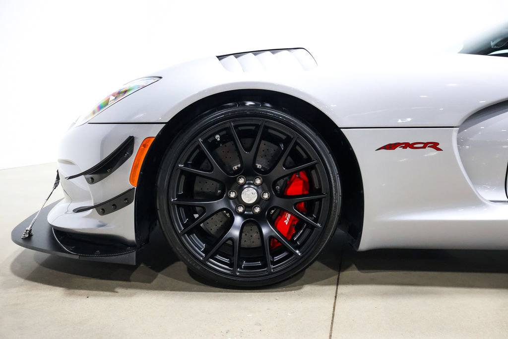 Used 2017 Dodge Viper ACR w/ Extreme Aero Package RWD image 22