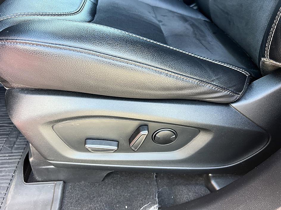 Used 2022 Ford Explorer ST w/ ST Street Pack image 22