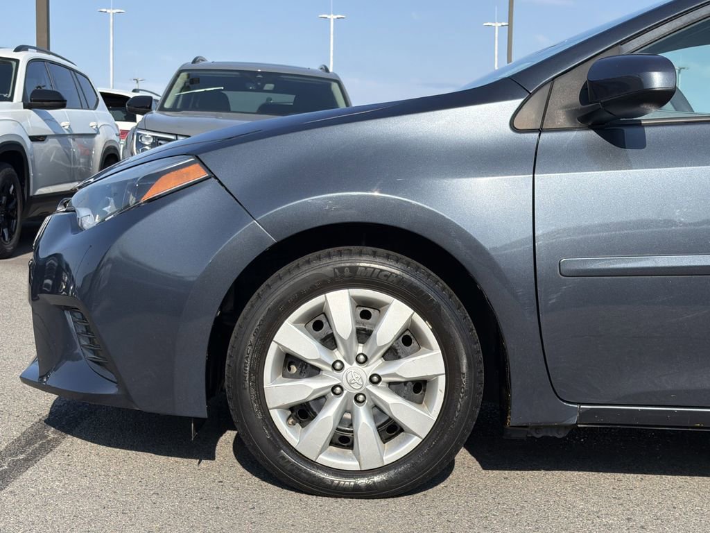 Used 2016 Toyota Corolla LE FWD image 9