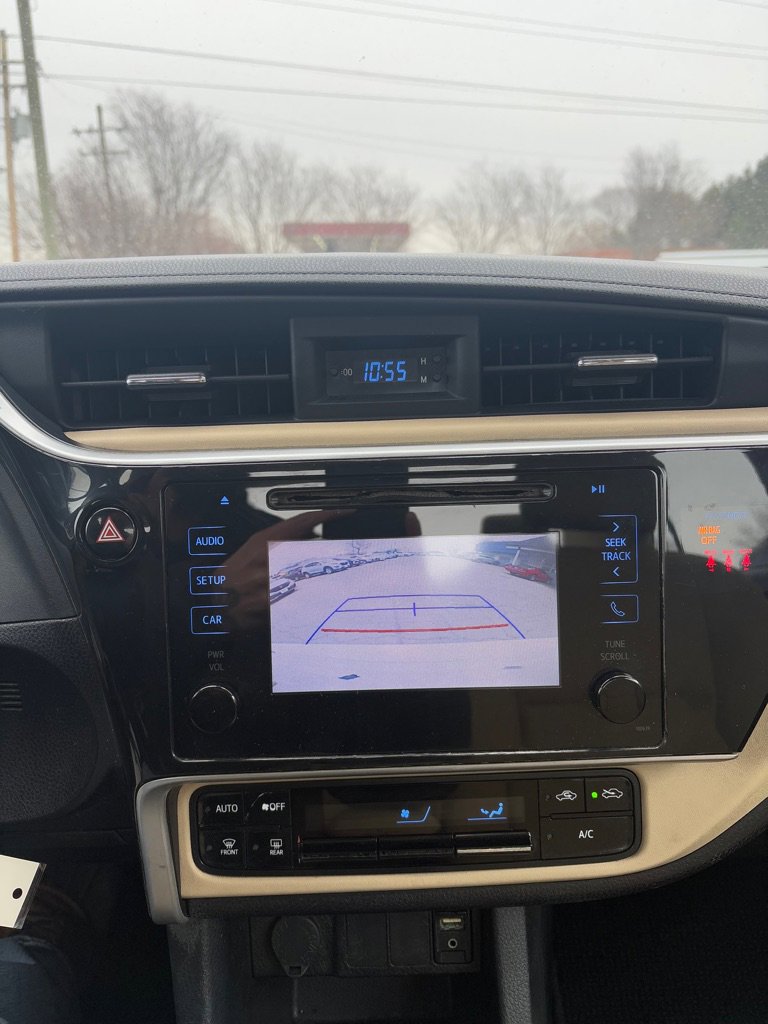 Used 2019 Toyota Corolla LE image 19