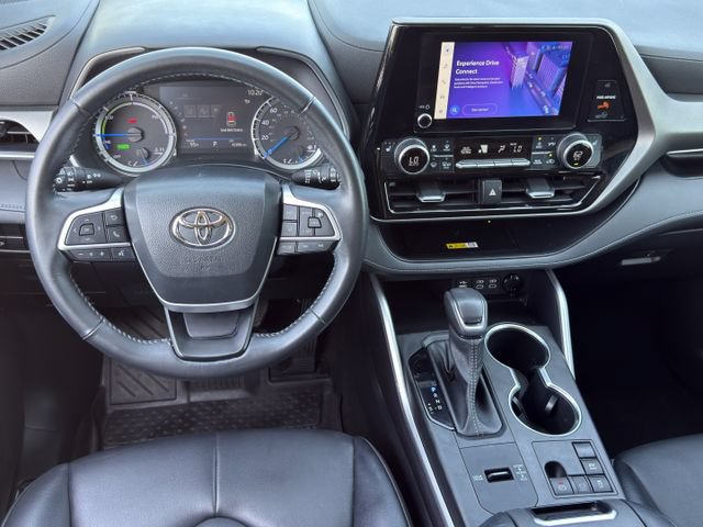 Used 2023 Toyota Highlander XLE FWD image 12