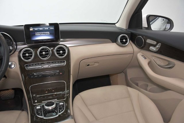 Used 2019 Mercedes-Benz GLC 300 image 18