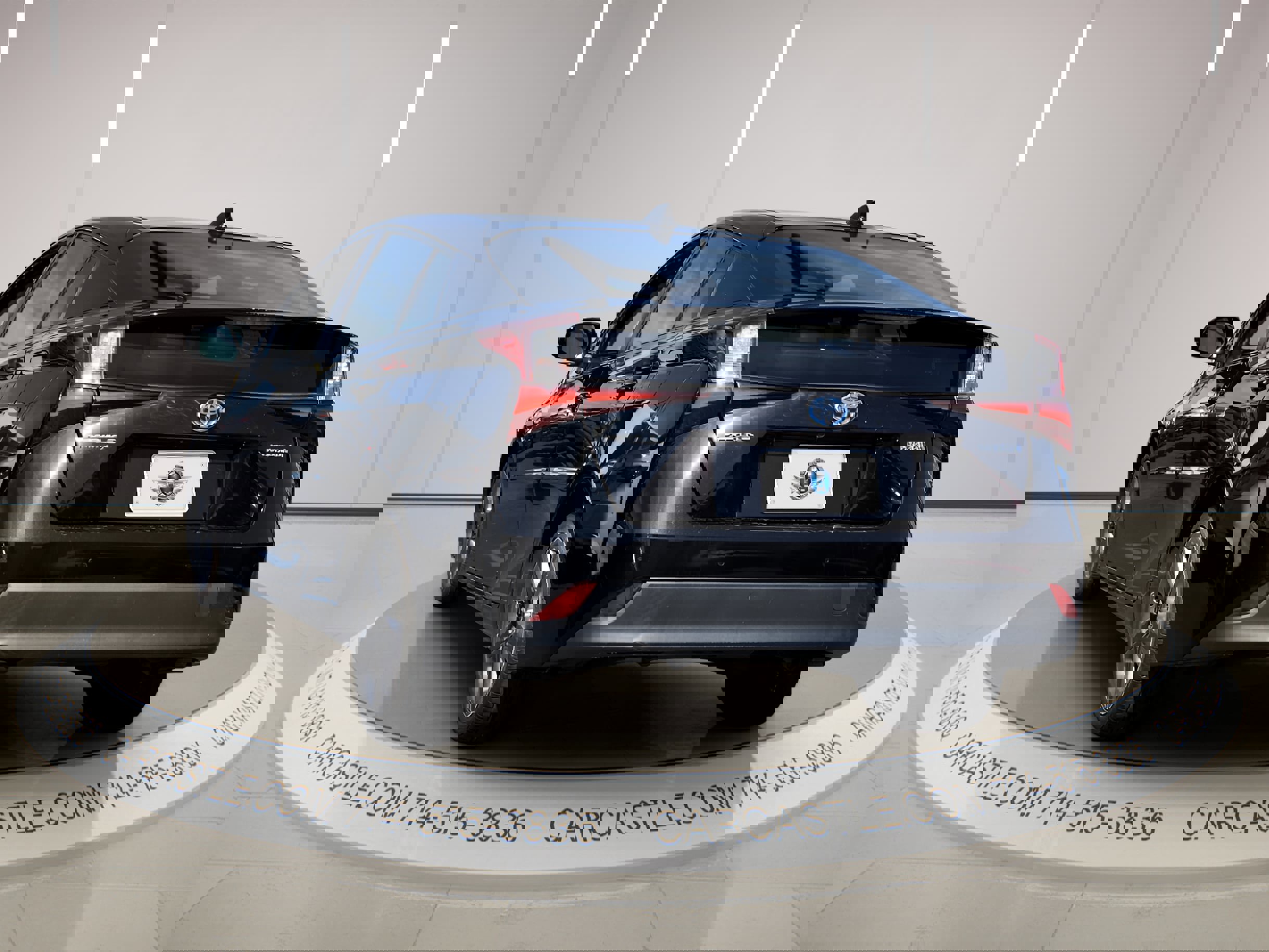 Used 2020 Toyota Prius XLE image 5