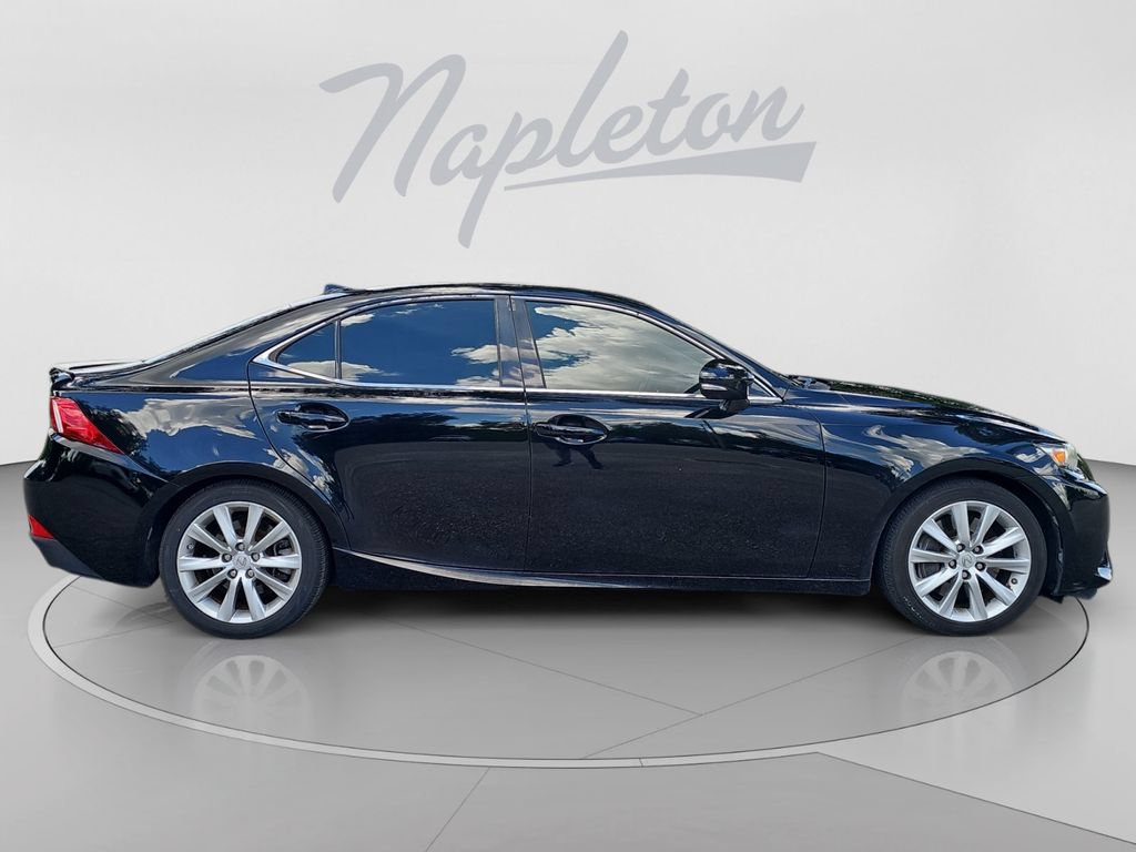 Used 2016 Lexus IS 200t RWD image 7