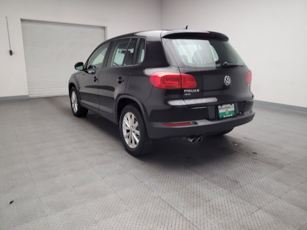 Used 2017 Volkswagen Tiguan Limited w/ Alloy Wheels Package image 5