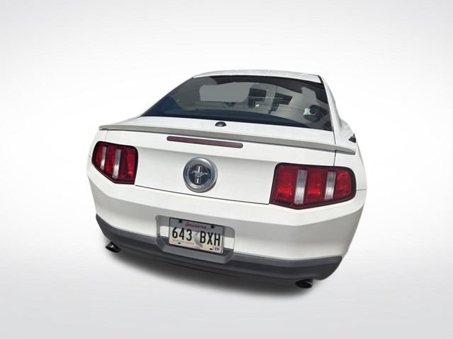Used 2012 Ford Mustang Premium RWD image 9