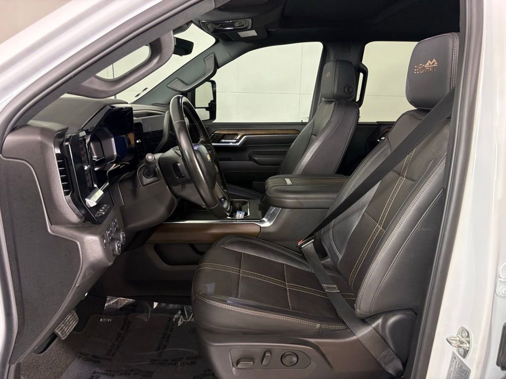 Used 2024 Chevrolet Silverado 3500 High Country w/ High Country Premium Package image 19