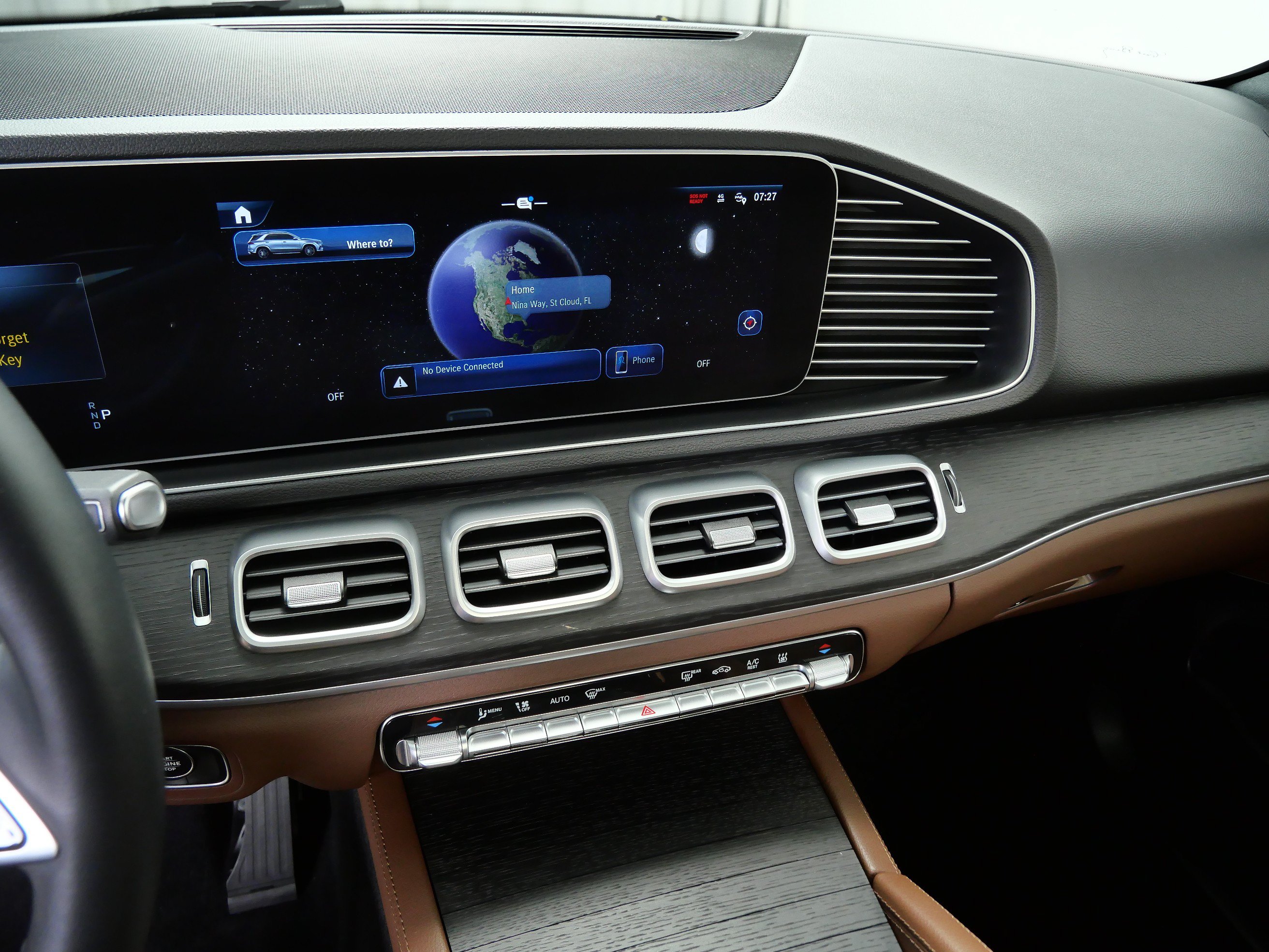 Certified 2025 Mercedes-Benz GLE 450e 4MATIC image 19