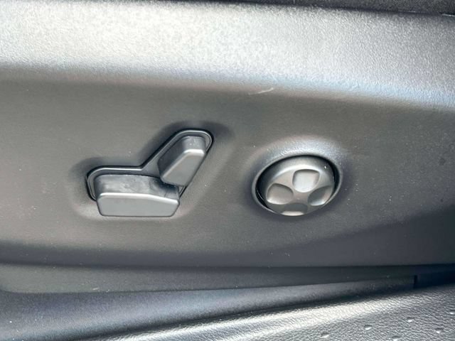 New 2026 Chrysler Pacifica Select FWD image 14