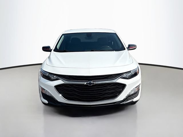 Used 2021 Chevrolet Malibu LT w/ Leather Package FWD image 2