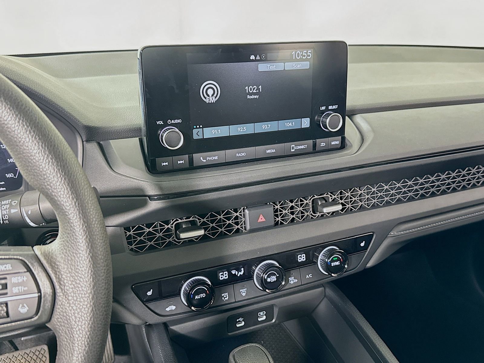Certified 2025 Honda Accord SE image 15