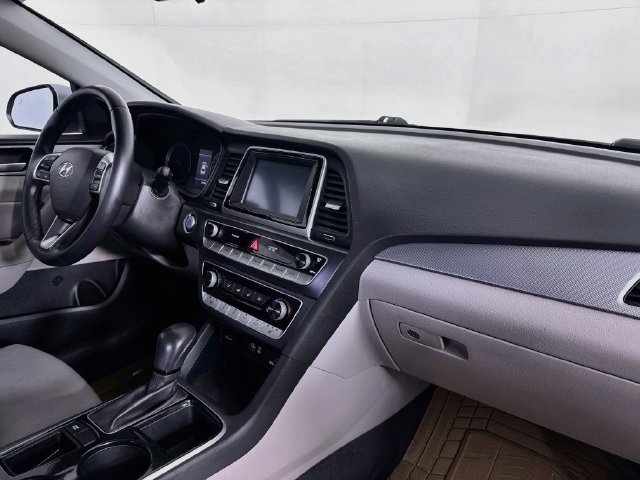 Used 2018 Hyundai Sonata SEL w/ Cargo Package FWD image 27