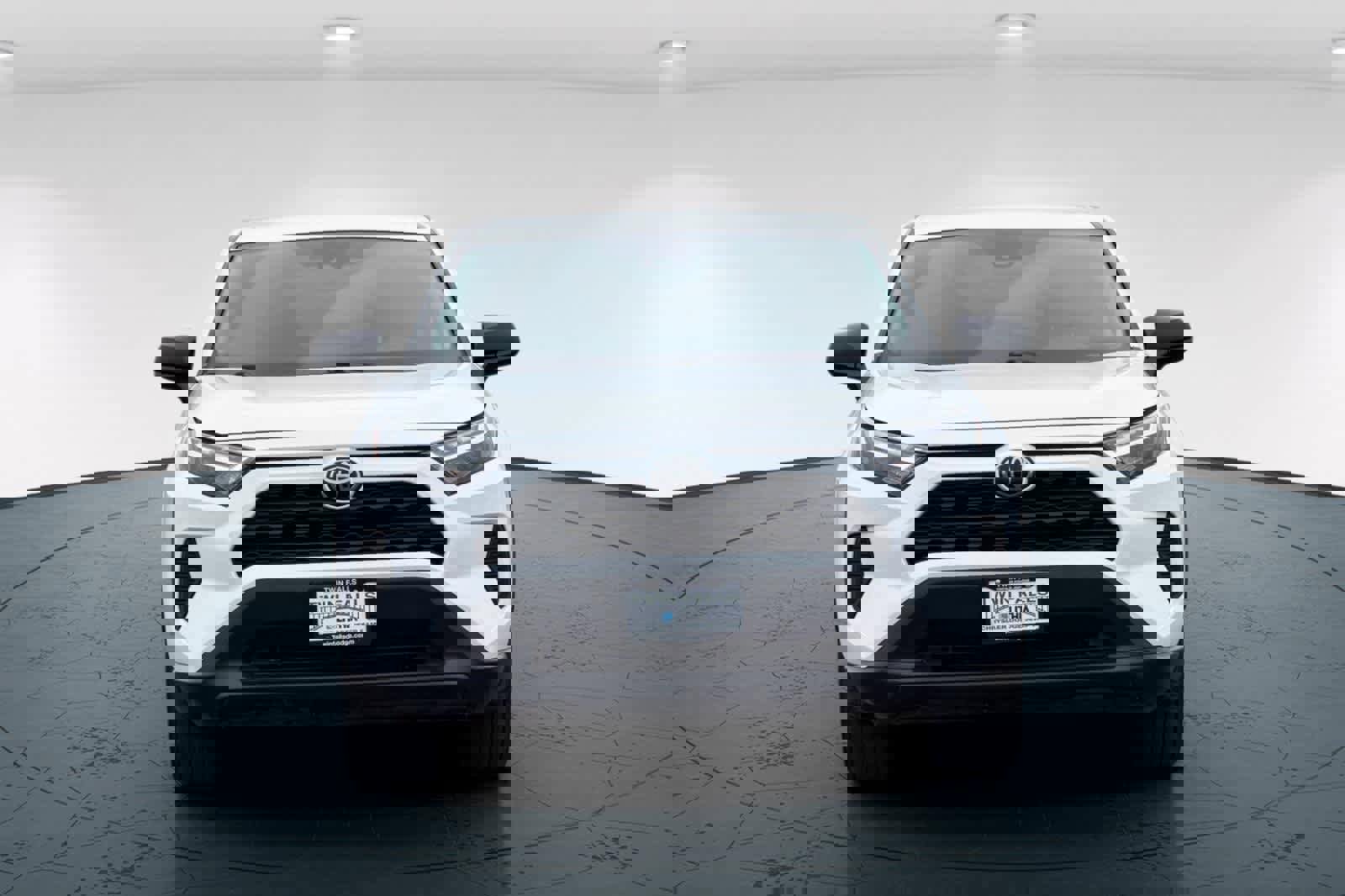 Used 2024 Toyota RAV4 LE image 10