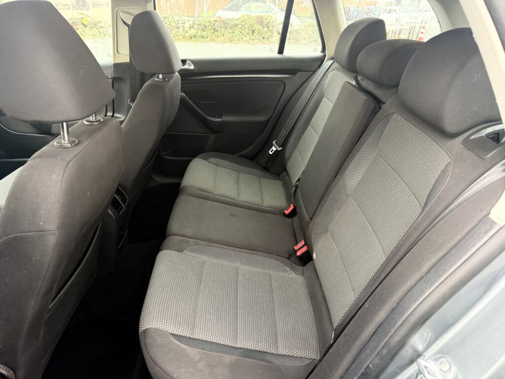 Used 2011 Volkswagen Jetta S FWD image 8