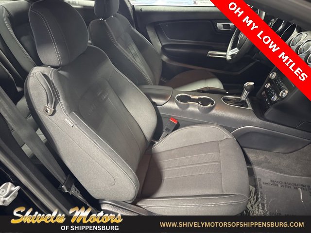 Used 2022 Ford Mustang EcoBoost image 31