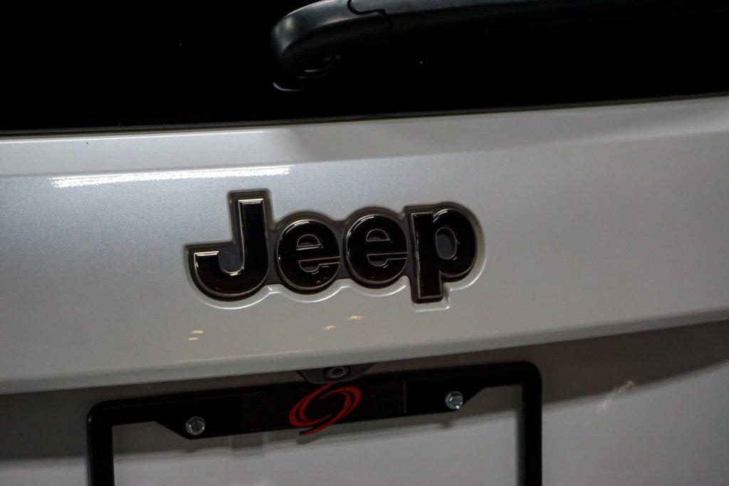 Used 2018 Jeep Grand Cherokee Trackhawk image 60