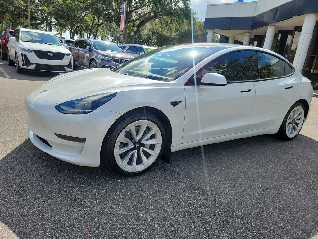 Used 2021 Tesla Model 3 Standard Range Plus RWD image 2