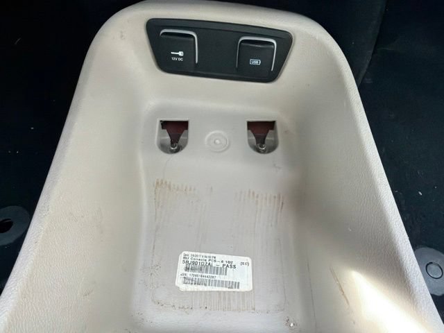 Used 2017 Chrysler Pacifica Touring-L Plus w/ Advanced Safetytec Group FWD image 39
