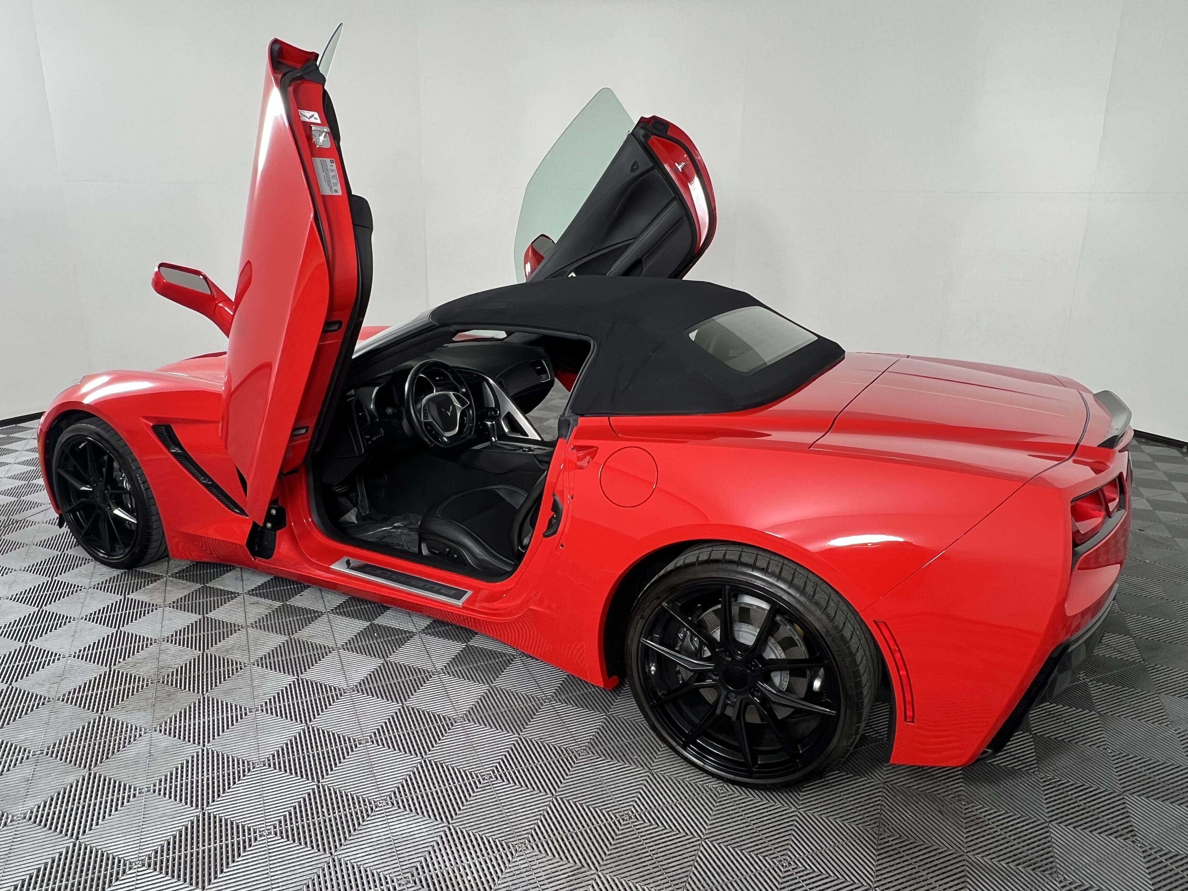 Used 2017 Chevrolet Corvette Stingray Convertible w/ 3LT Preferred Equipment Group RWD image 16