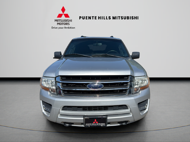 Used 2017 Ford Expedition XLT AWD/4WD image 2