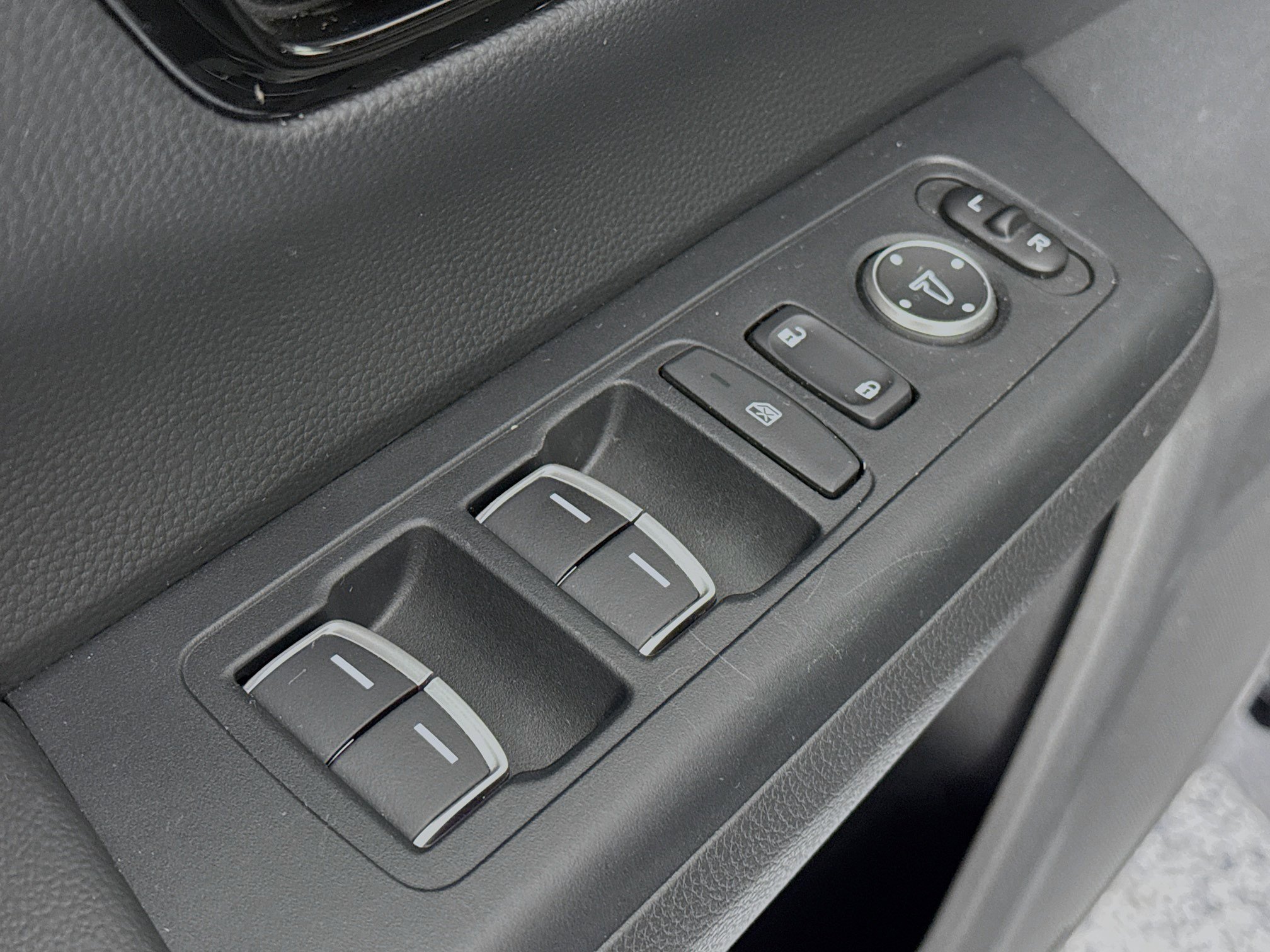 Certified 2023 Honda CR-V Sport Touring image 18