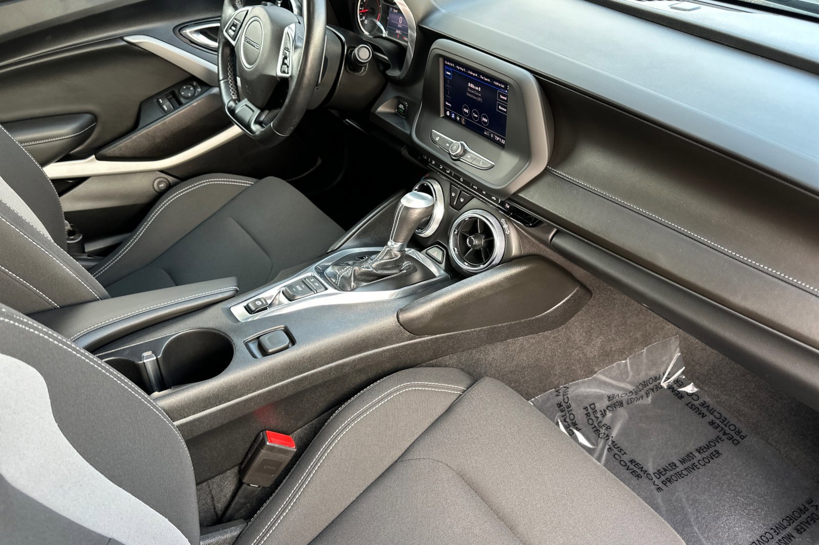 Used 2020 Chevrolet Camaro LT image 18