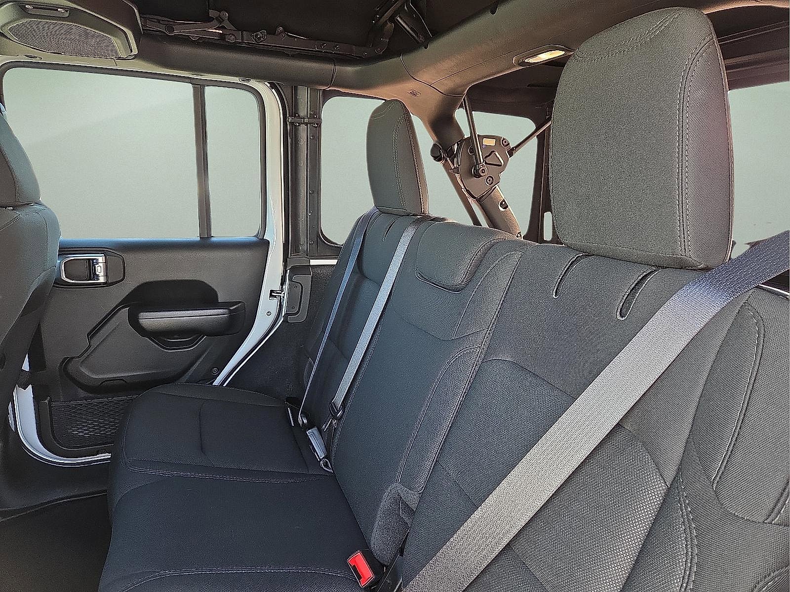 Used 2020 Jeep Wrangler Unlimited Sport S image 10