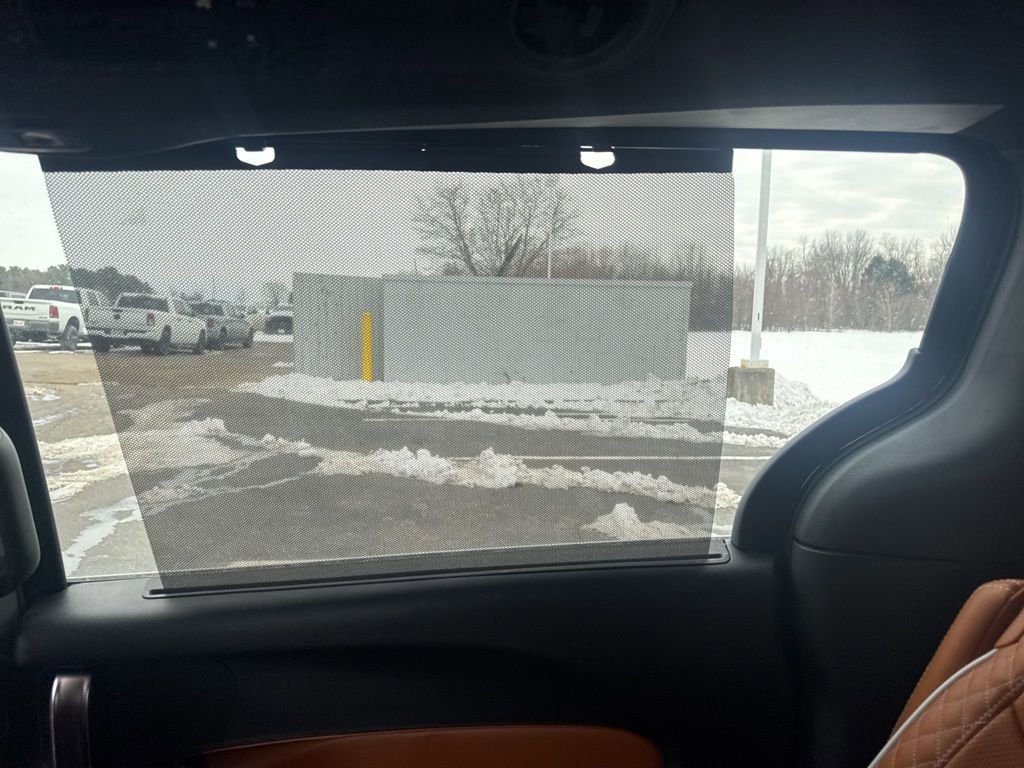 New 2026 Chrysler Pacifica Pinnacle image 43