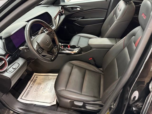 Certified 2025 Chevrolet Trax RS w/ Sunroof Package image 18