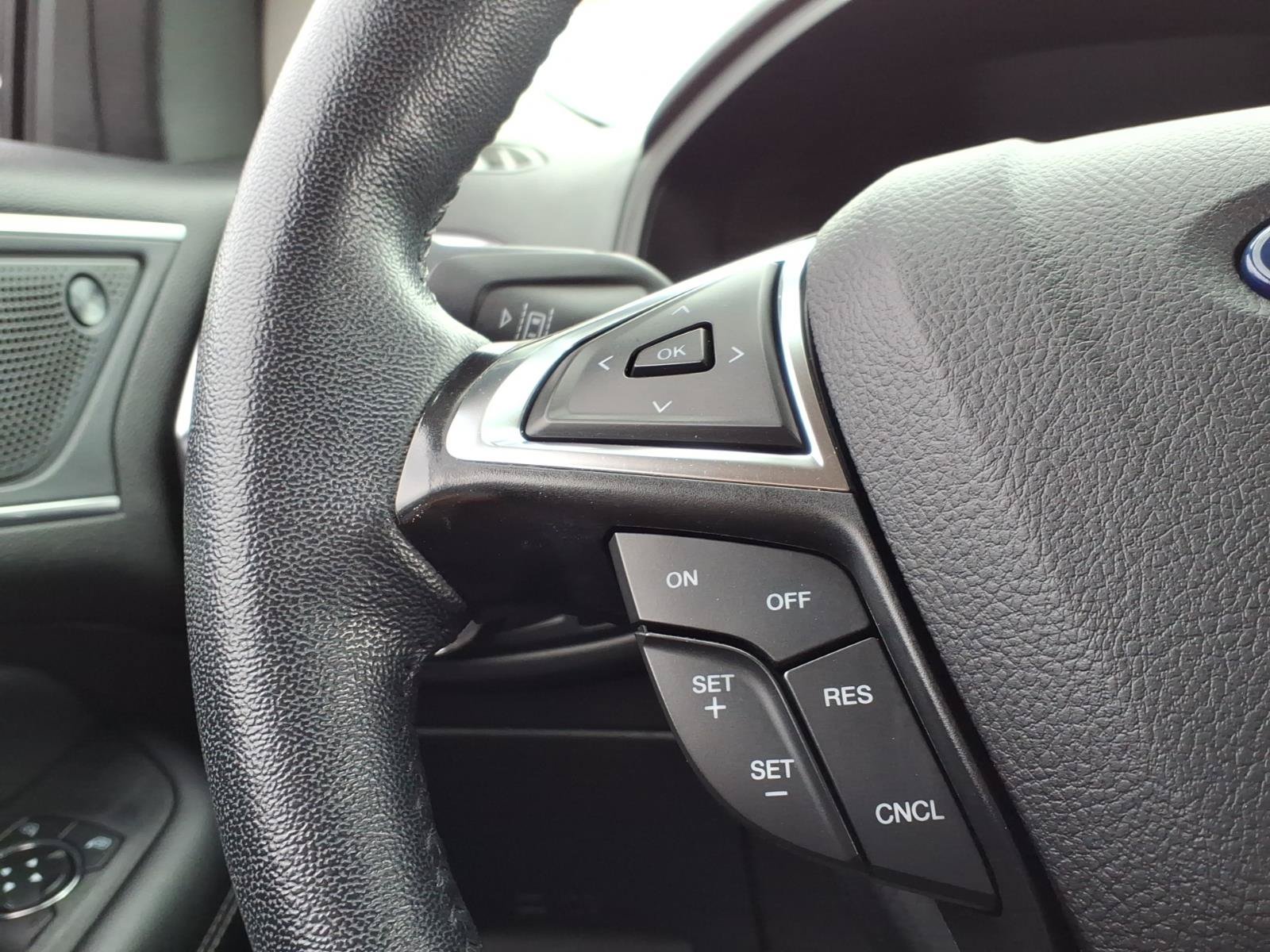 Used 2024 Ford Edge Titanium AWD/4WD image 25