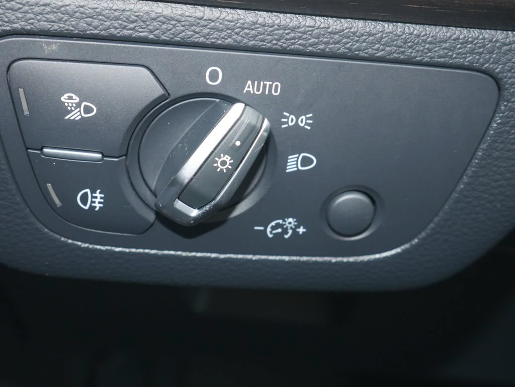 Certified 2023 Audi Q5 2.0T Premium Plus w/ Premium Plus Package AWD/4WD image 38