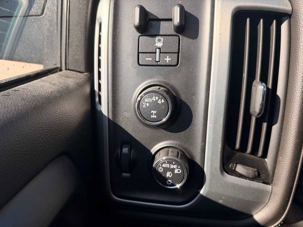 Used 2019 GMC Sierra 1500 SLE w/ SLE Value Package image 15