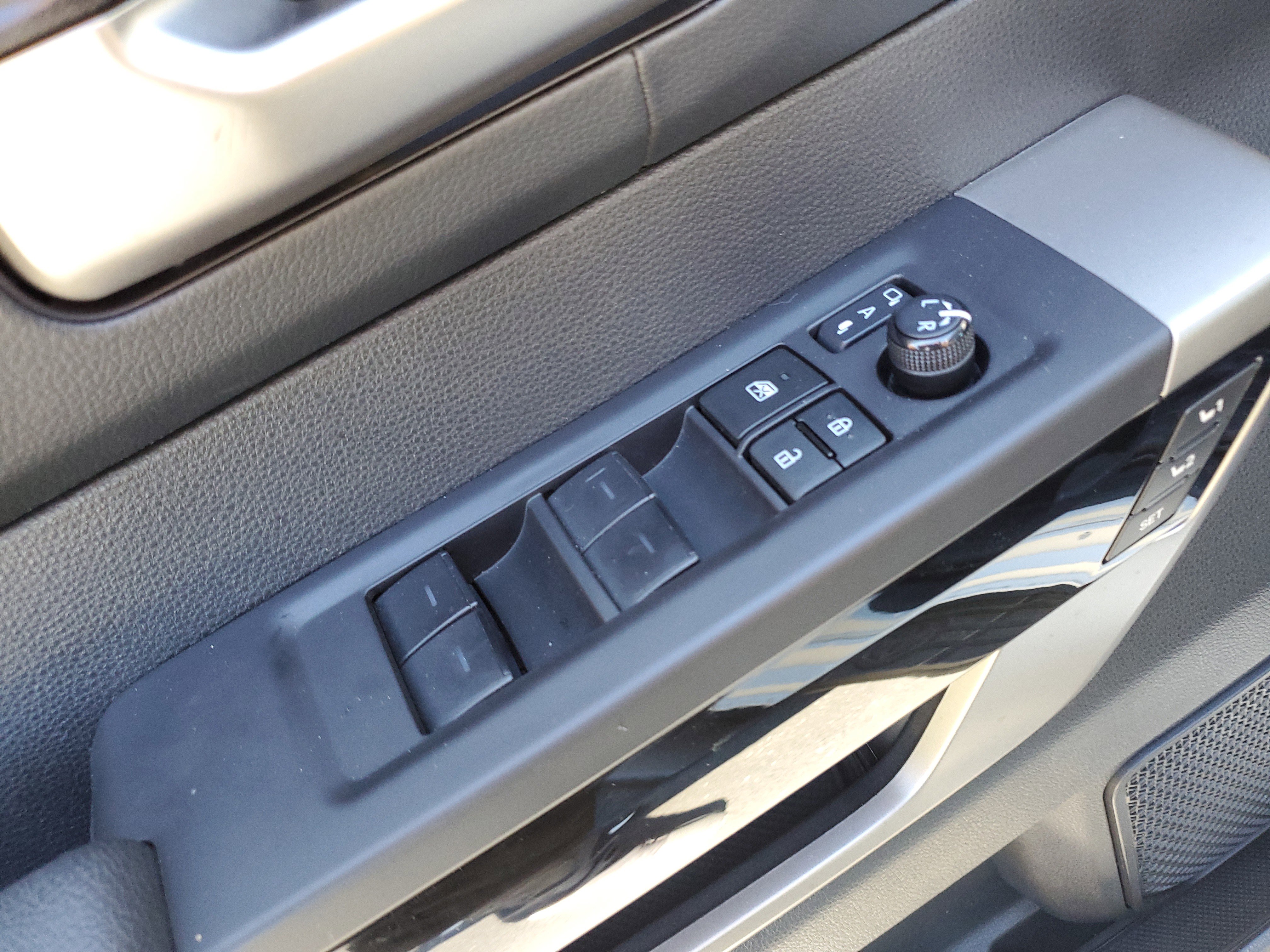 Used 2024 Toyota Tundra Limited image 16