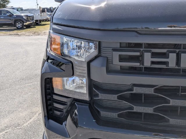 Used 2024 Chevrolet Silverado 1500 Custom AWD/4WD image 10